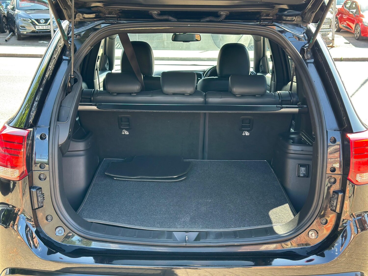 Vehicle 28
