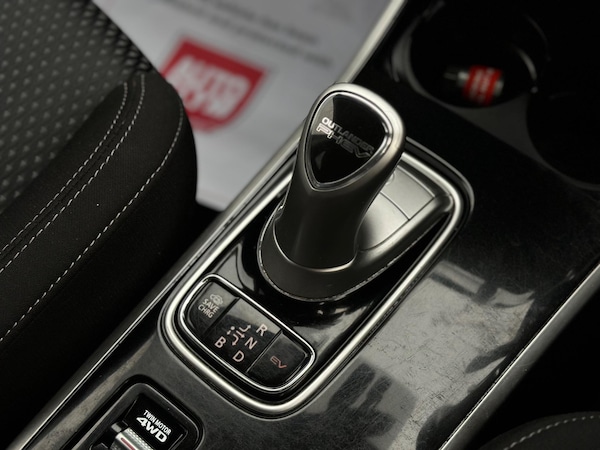 Used Mitsubishi Outlander 2020 for sale - 75102358: Photo 11