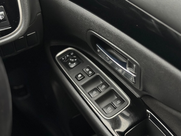Used Mitsubishi Outlander 2020 for sale - 75102358: Photo 24