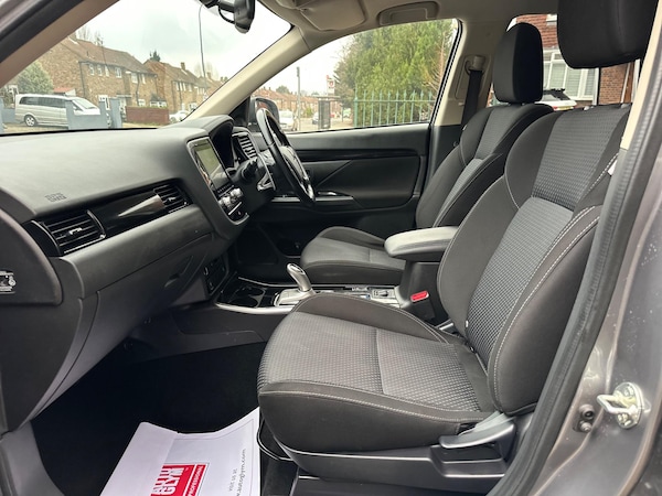 Used Mitsubishi Outlander 2020 for sale - 75102358: Photo 32