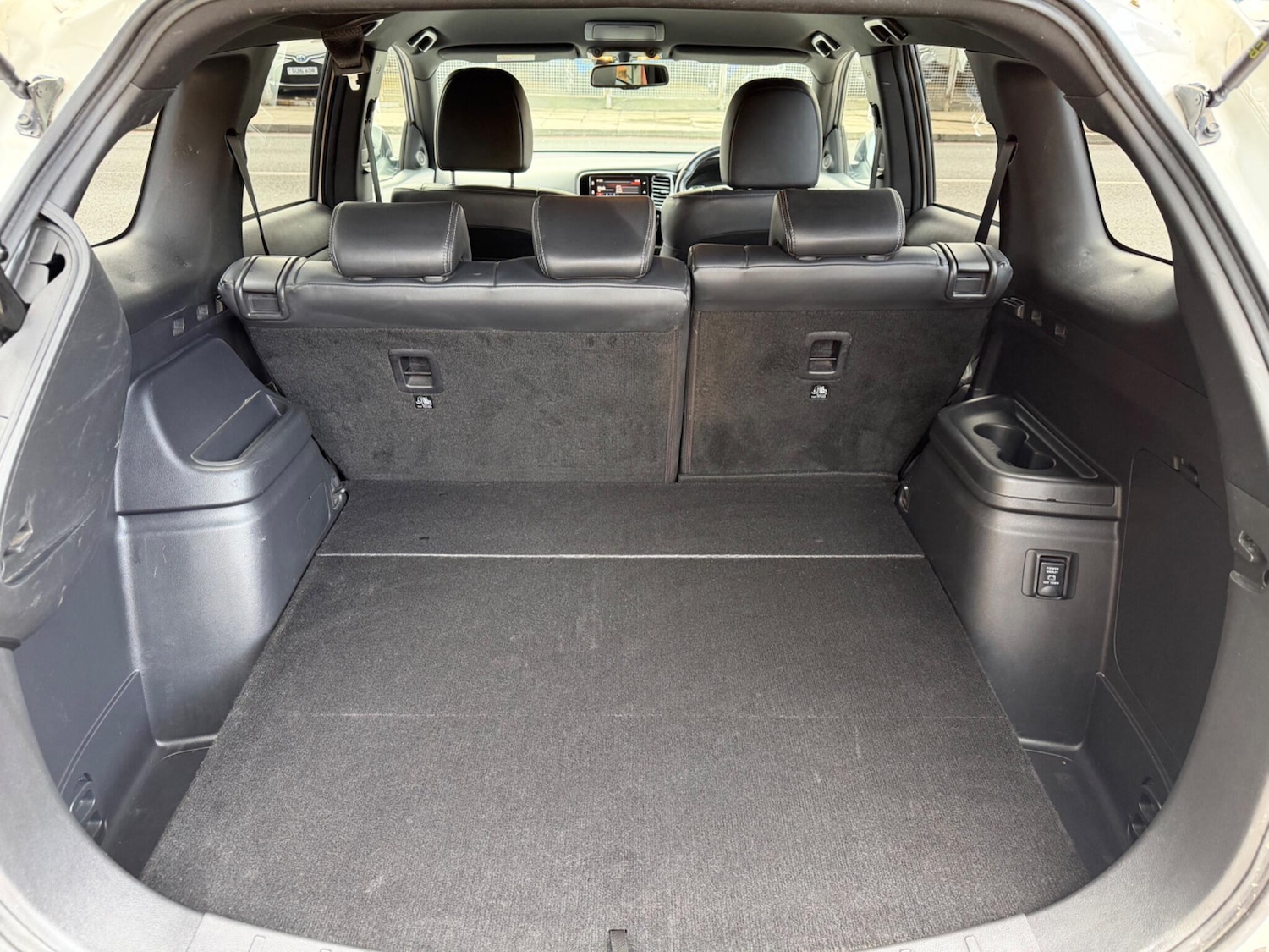 Used Mitsubishi Outlander 2019 for sale - 77538364: Photo 31