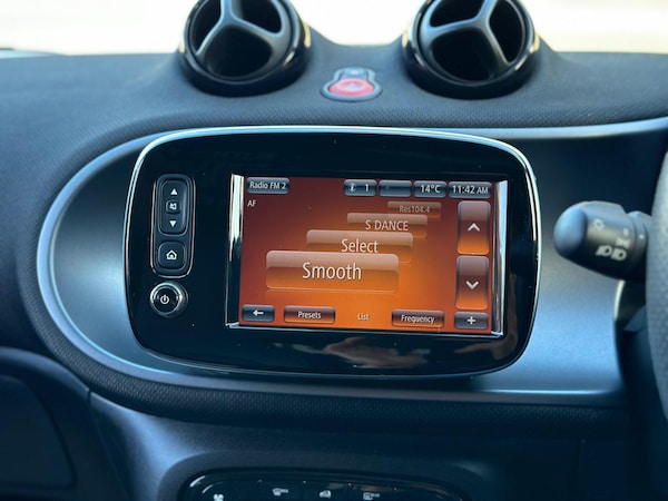 Used smart fortwo 2018 for sale - 76239591: Photo 29
