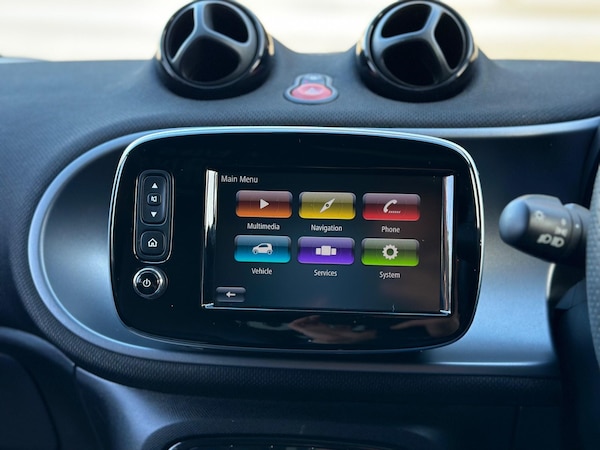 Used smart fortwo 2018 for sale - 76239591: Photo 31