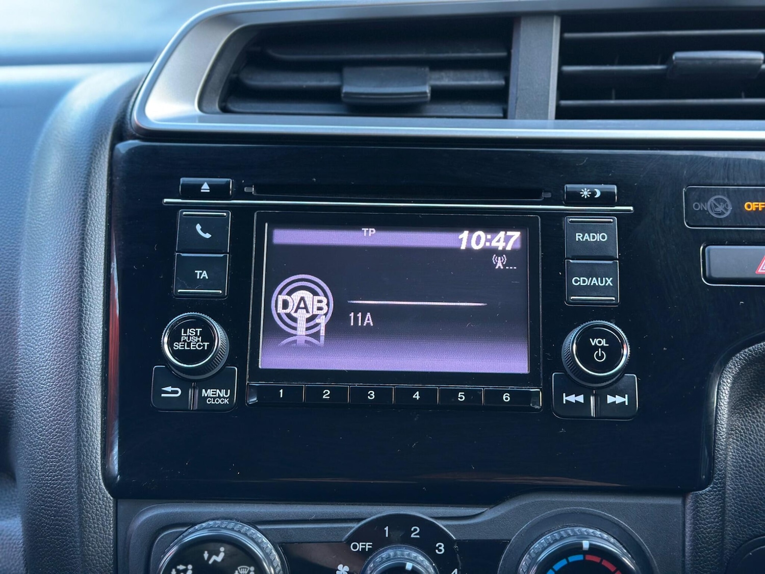 Used Honda Jazz 2019 for sale - 76781690: Photo 27