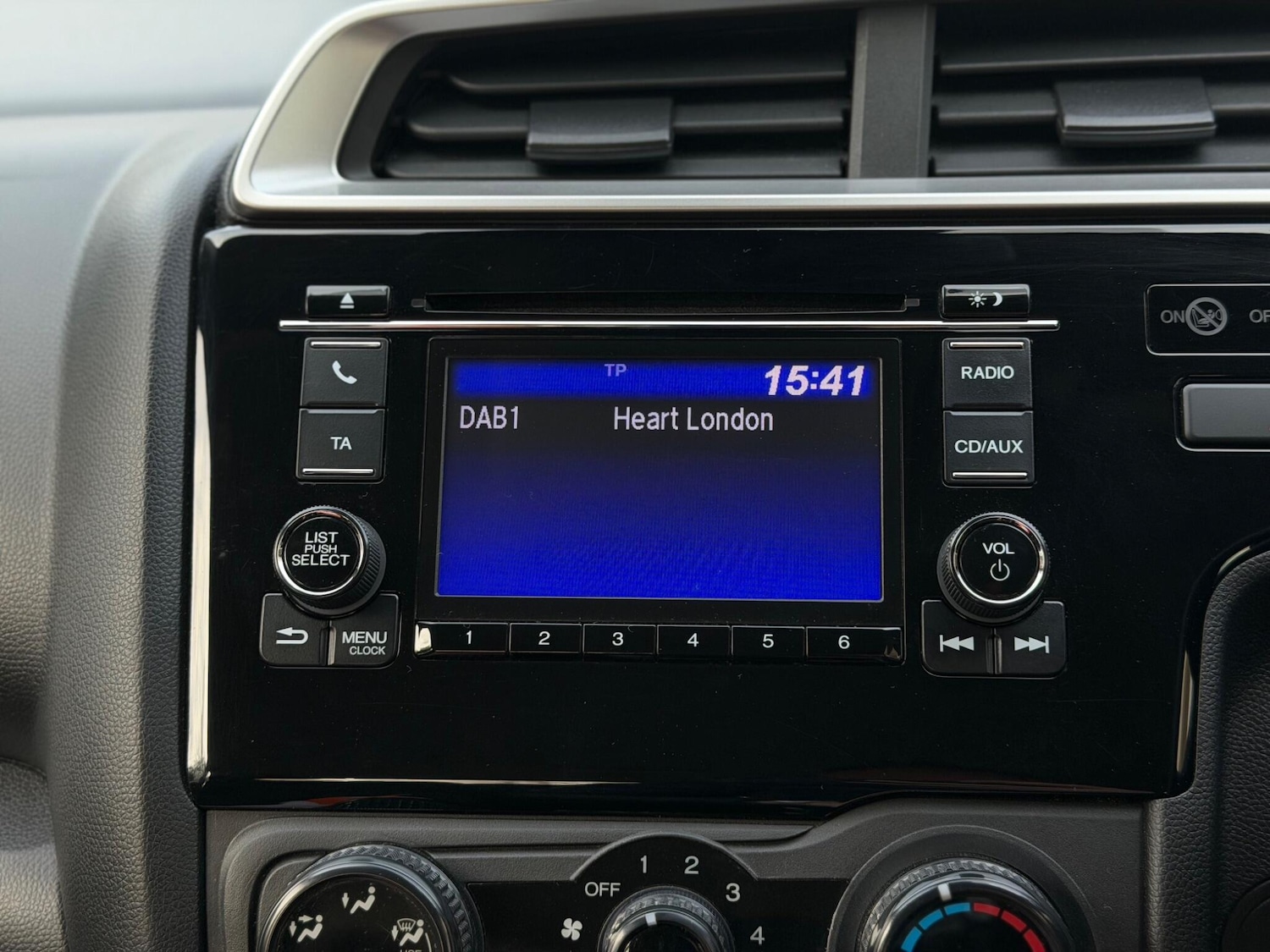 Used Honda Jazz 2019 for sale - 77970362: Photo 20