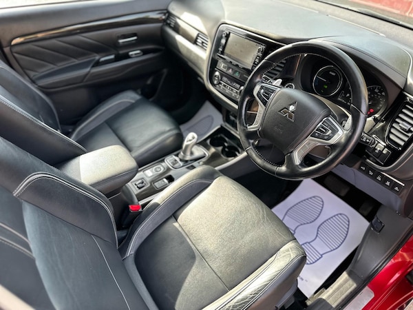 Used Mitsubishi Outlander 2017 for sale - 76060780: Photo 12