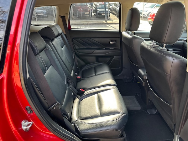 Used Mitsubishi Outlander 2017 for sale - 76060780: Photo 18
