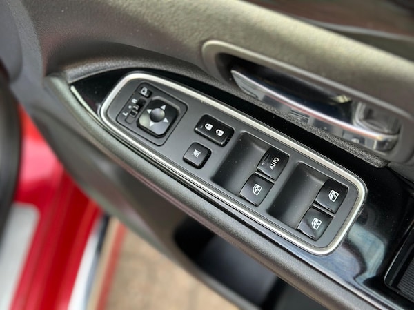 Used Mitsubishi Outlander 2017 for sale - 76060780: Photo 37