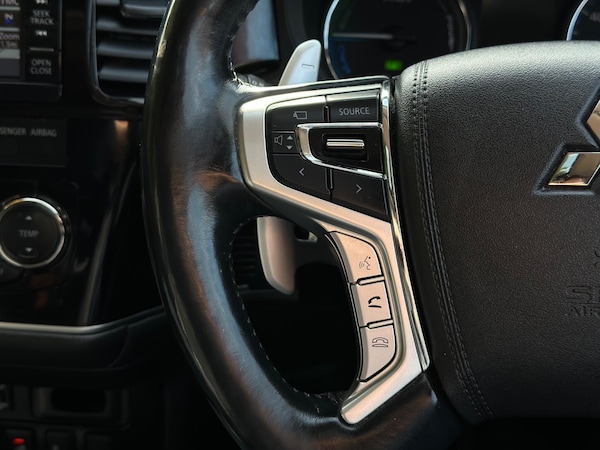 Used Mitsubishi Outlander 2017 for sale - 76060780: Photo 38