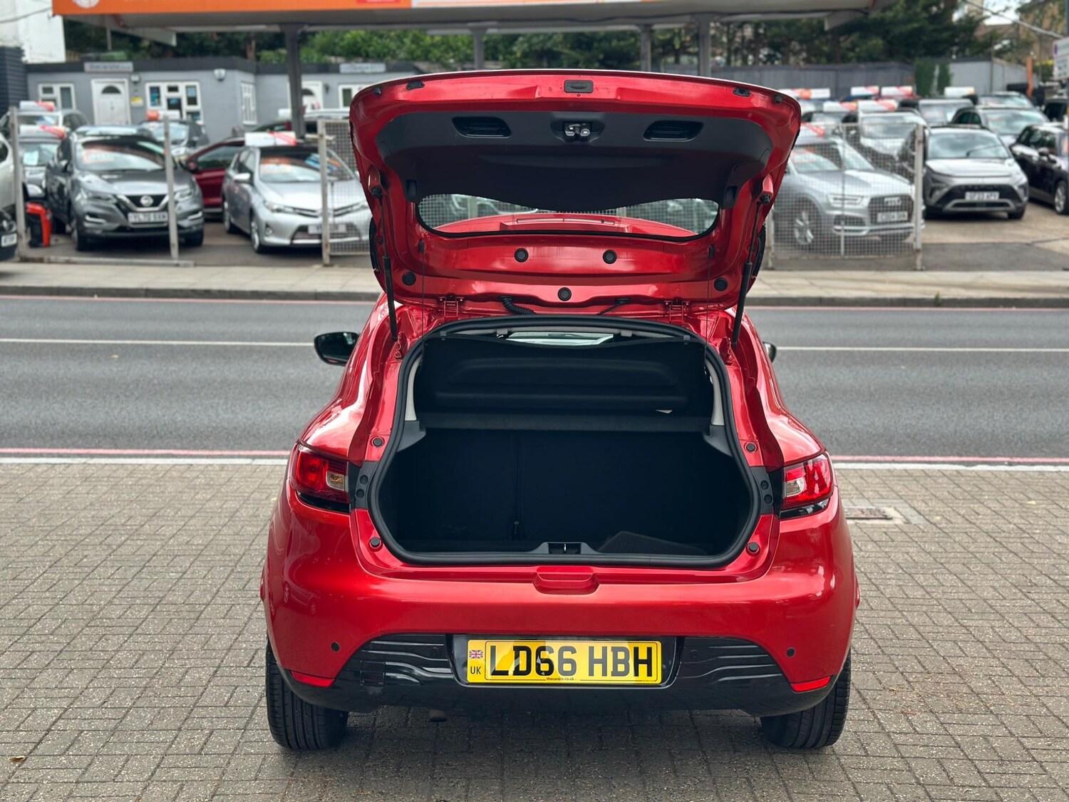 Vehicle 28