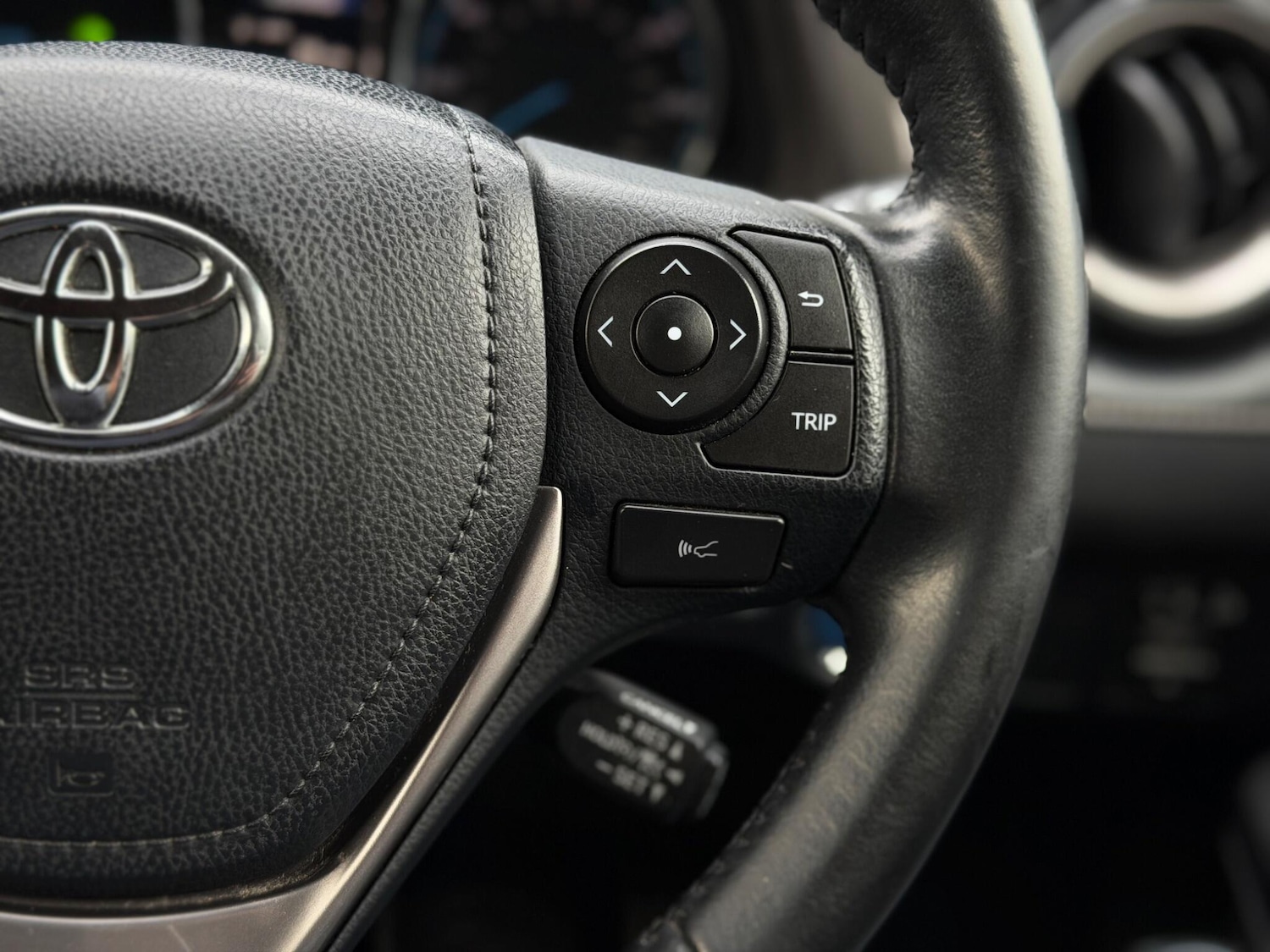 Used Toyota RAV4 2018 for sale - 77993482: Photo 22