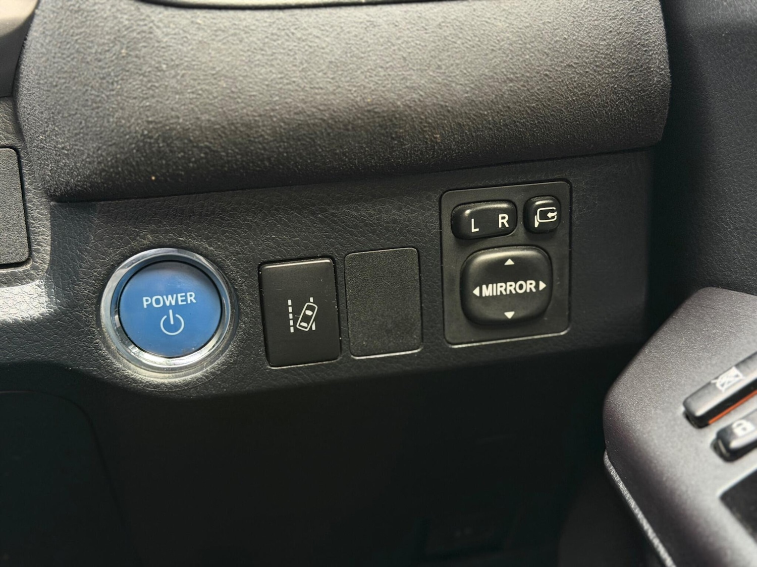 Used Toyota RAV4 2018 for sale - 77993482: Photo 25