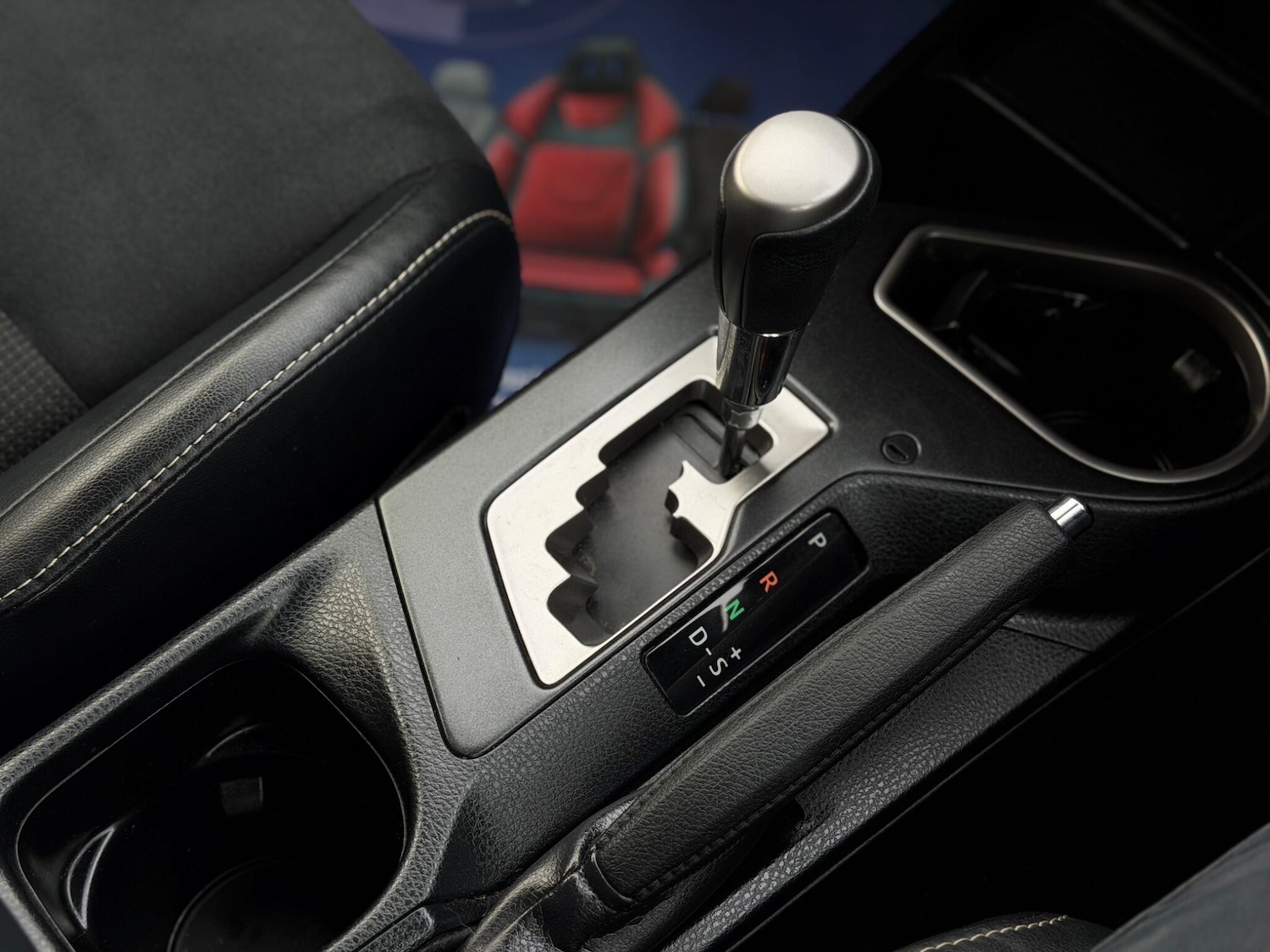 Used Toyota RAV4 2018 for sale - 77993482: Photo 9