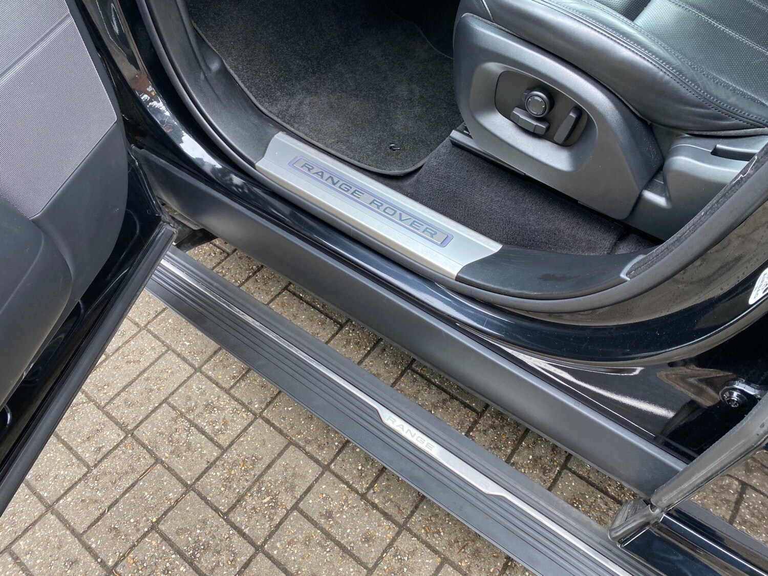 Used Land Rover Range Rover Sport 2015 for sale - 76239888: Photo 16