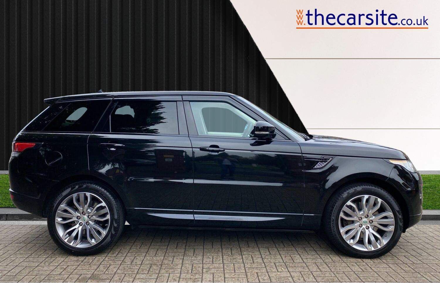 Used Land Rover Range Rover Sport 2015 for sale - 76239888: Photo 2