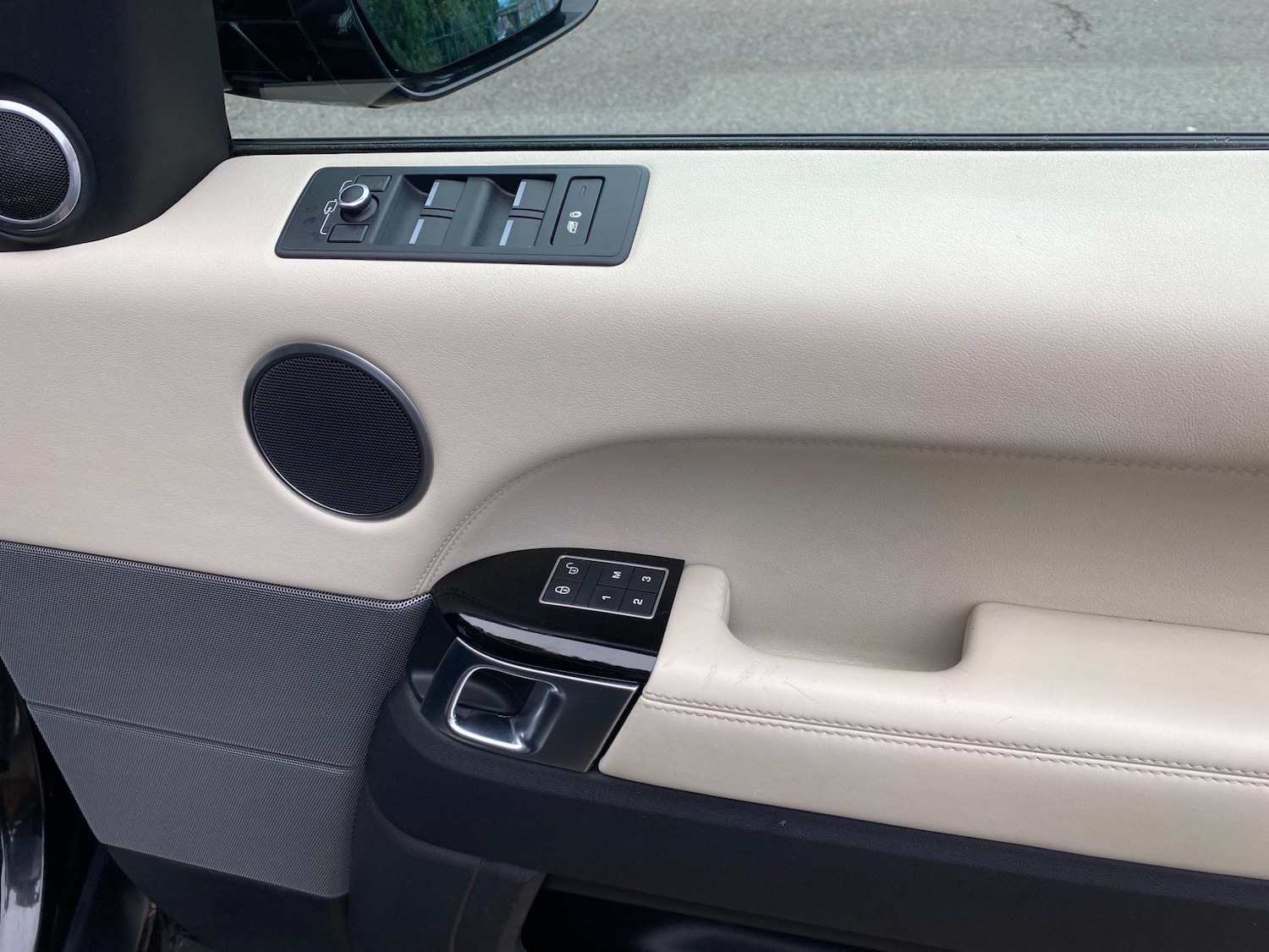 Used Land Rover Range Rover Sport 2015 for sale - 76239888: Photo 29