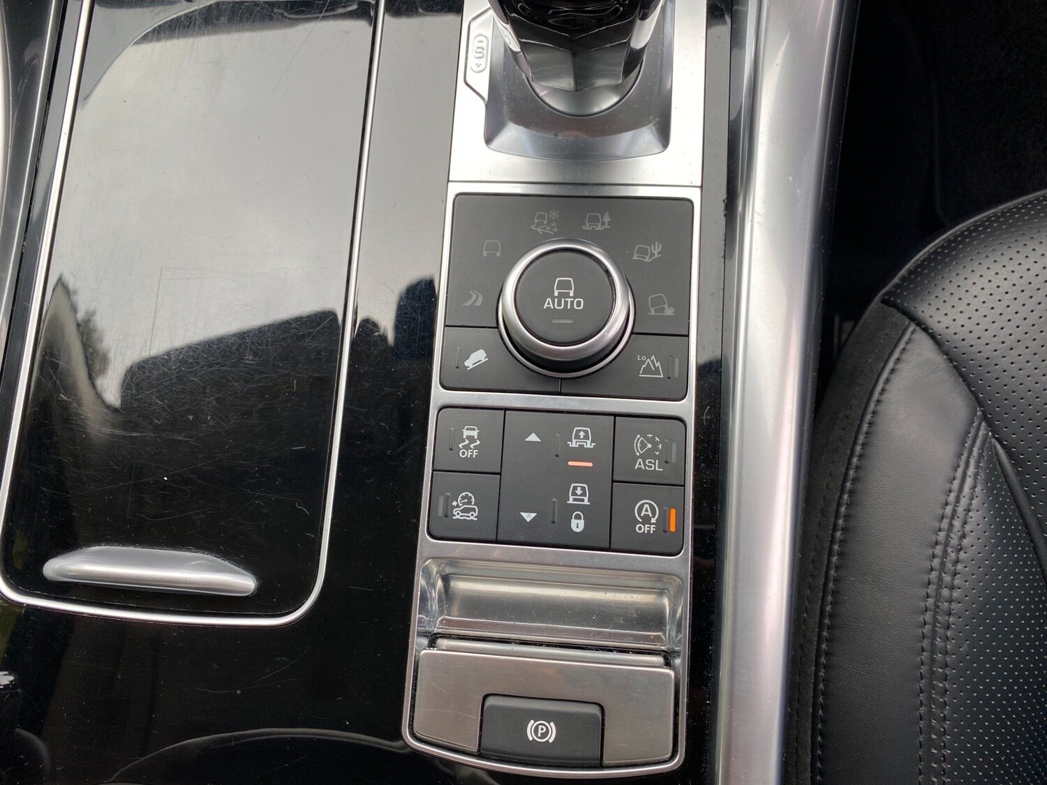 Used Land Rover Range Rover Sport 2015 for sale - 76239888: Photo 36