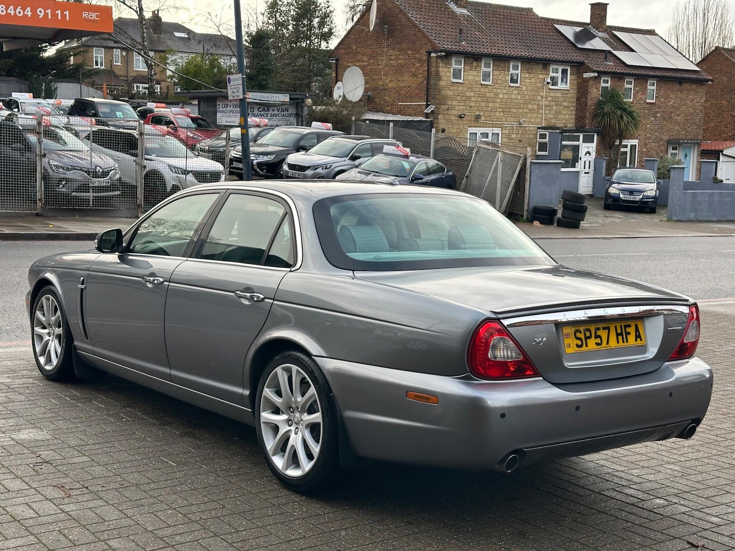 Used Jaguar XJ 2007 for sale - 77344285: Photo 2