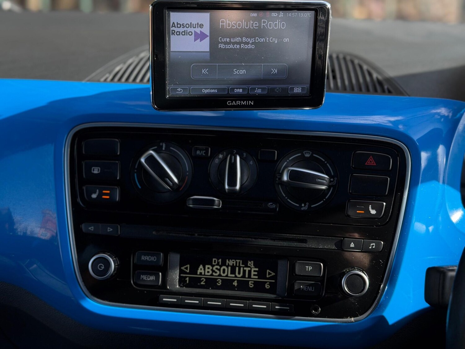 Used Volkswagen up! 2015 for sale - 77838576: Photo 19