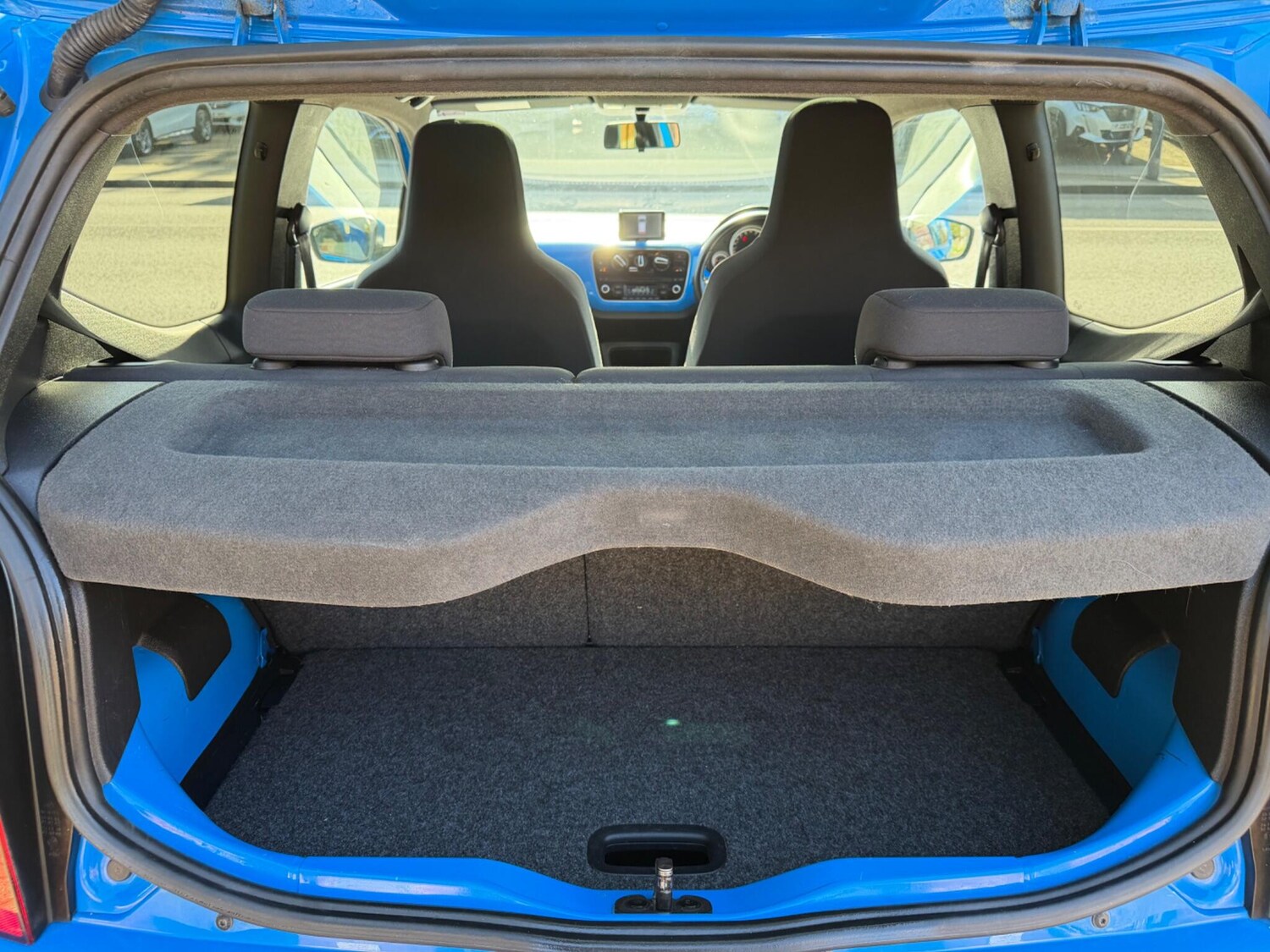 Used Volkswagen up! 2015 for sale - 77838576: Photo 25