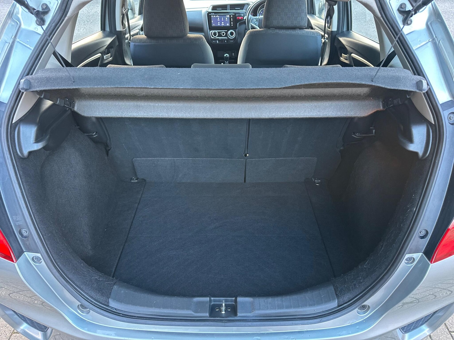 Used Honda Jazz 2017 for sale - 76887298: Photo 28