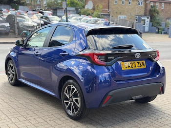 Used Toyota Yaris 2023 for sale - 79075499: Photo