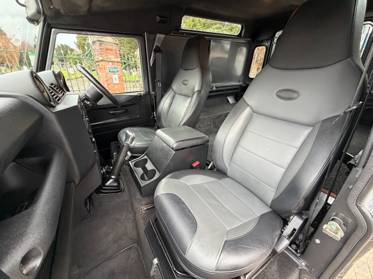 Used Land Rover Defender 2015 for sale - 78086930: Photo 15