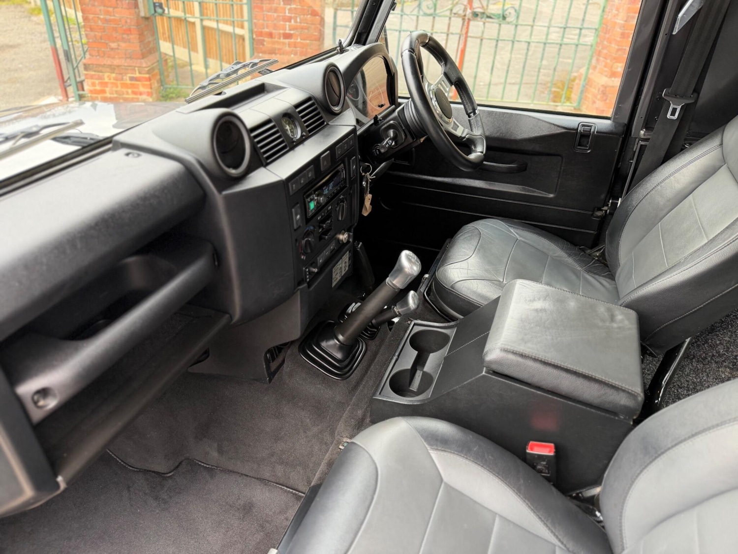 Used Land Rover Defender 2015 for sale - 78086930: Photo 16