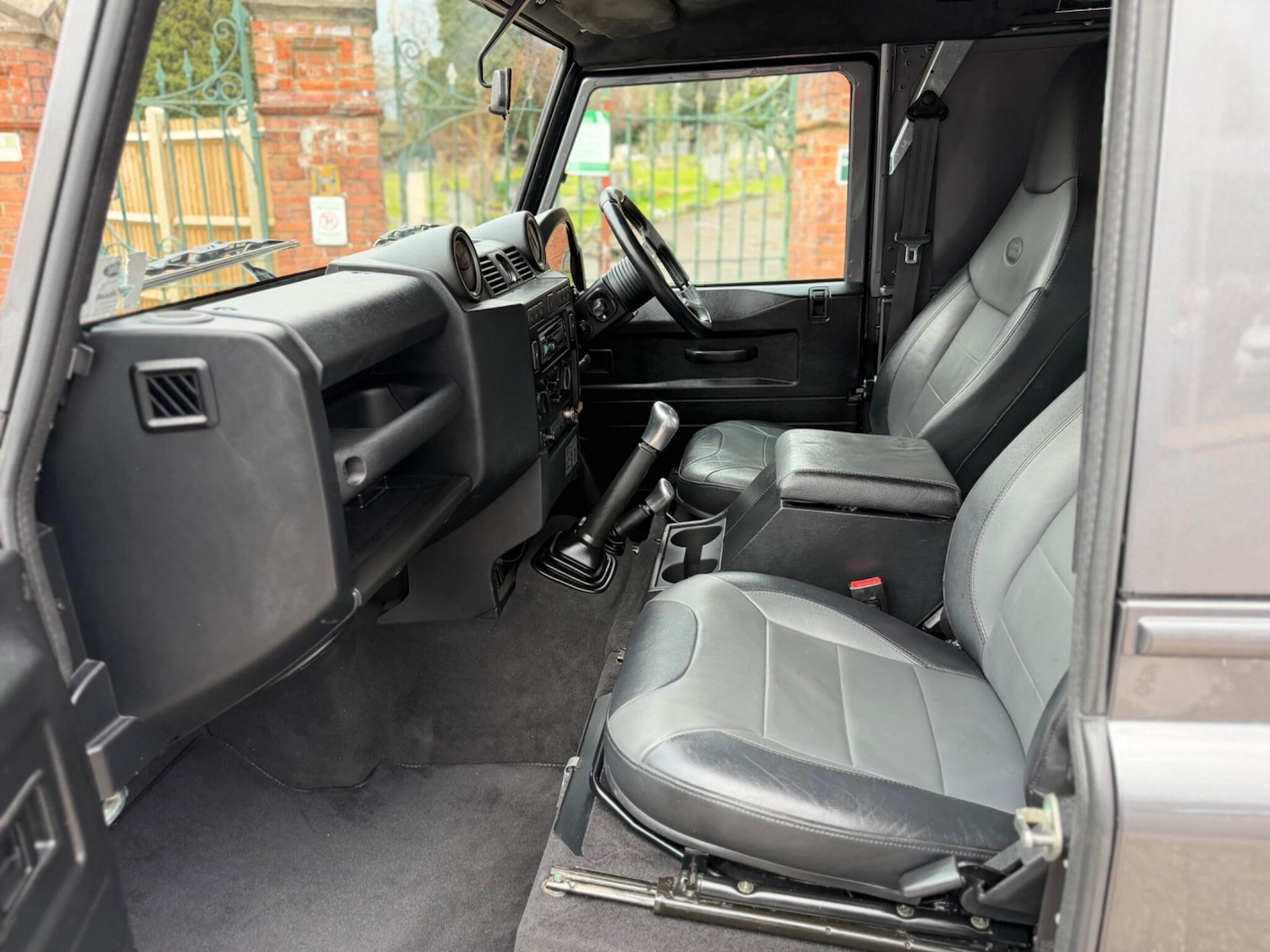 Used Land Rover Defender 2015 for sale - 78086930: Photo 17