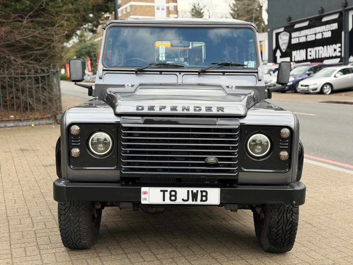 Used Land Rover Defender 2015 for sale - 78086930: Photo 2