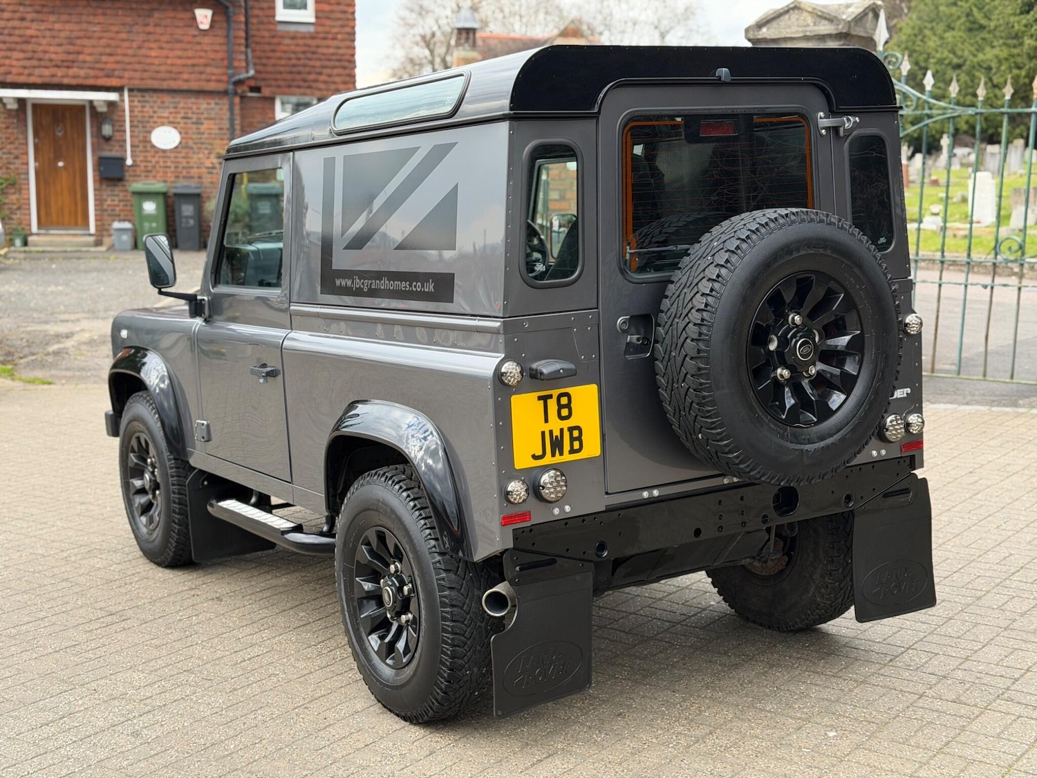 Used Land Rover Defender 2015 for sale - 78086930: Photo 5