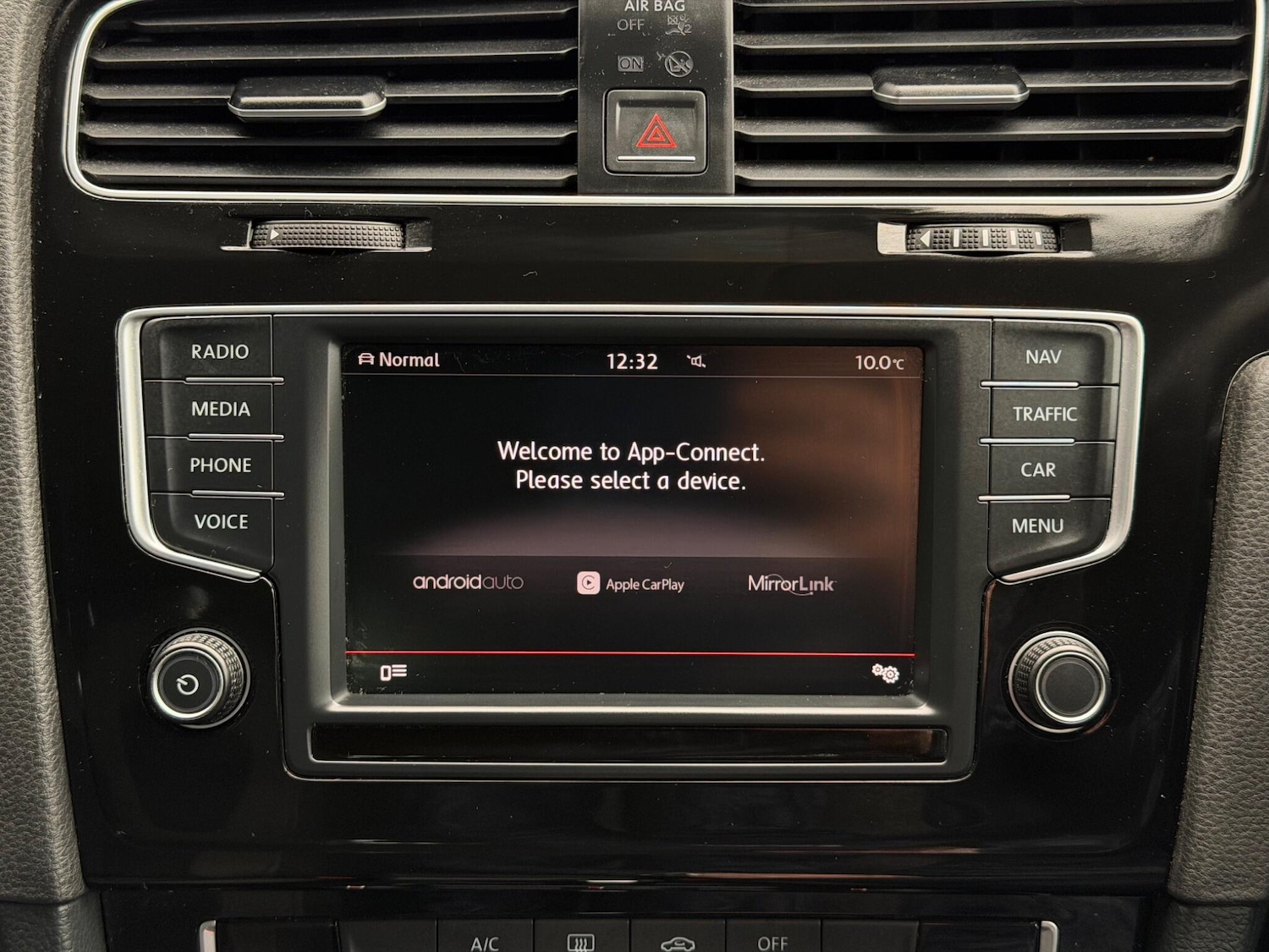 Used Volkswagen Golf 2015 for sale - 77783805: Photo 29