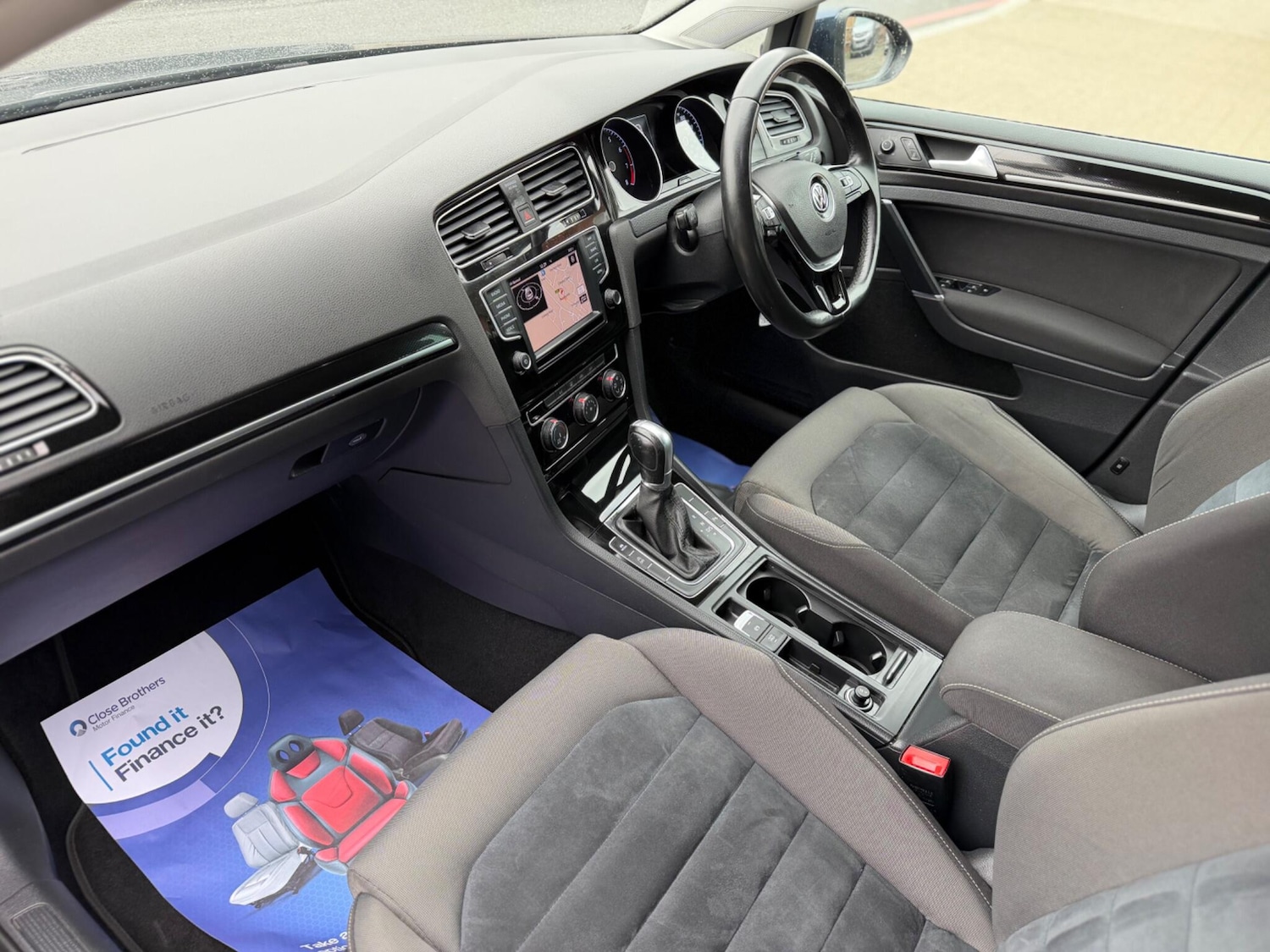 Used Volkswagen Golf 2015 for sale - 77783805: Photo 9