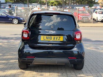 Used smart fortwo 2018 for sale - 78348179: Photo