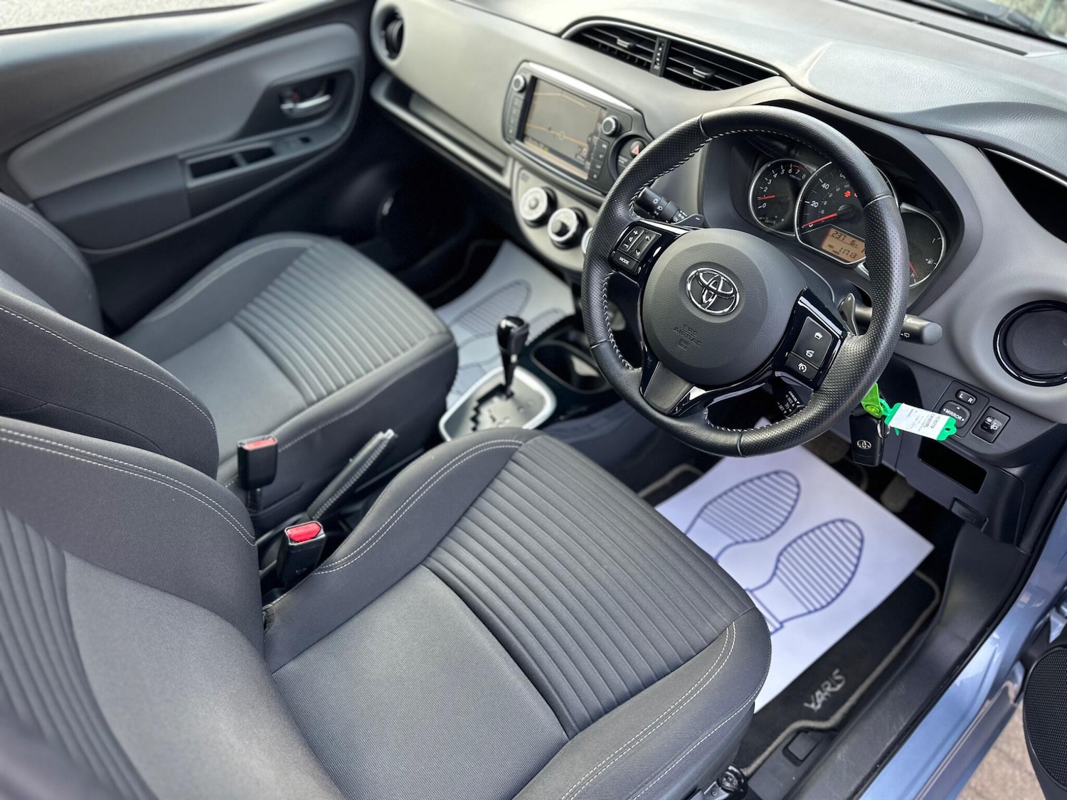 Used Toyota Yaris 2016 for sale - 76121393: Photo 12