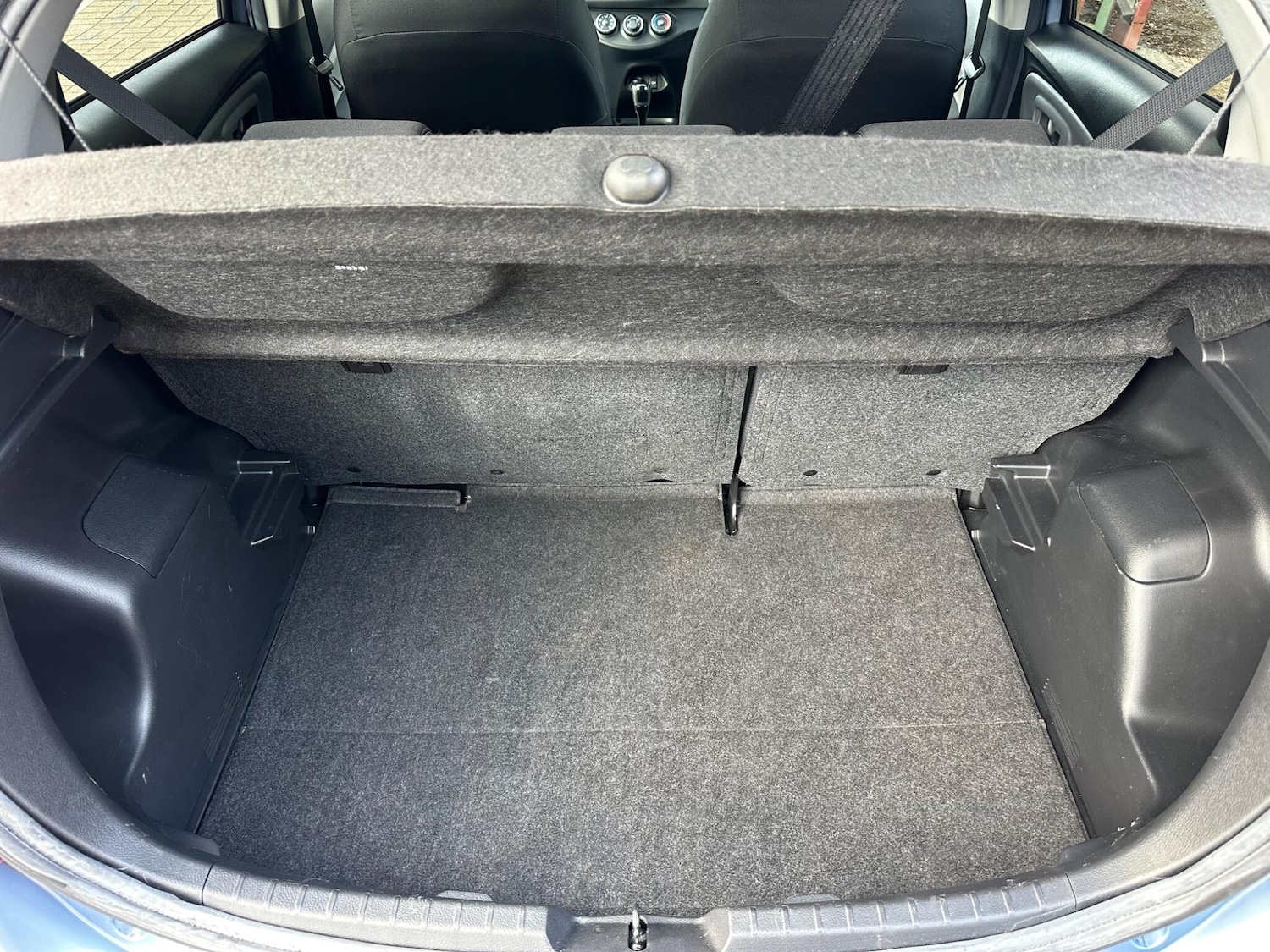 Used Toyota Yaris 2016 for sale - 76121393: Photo 31