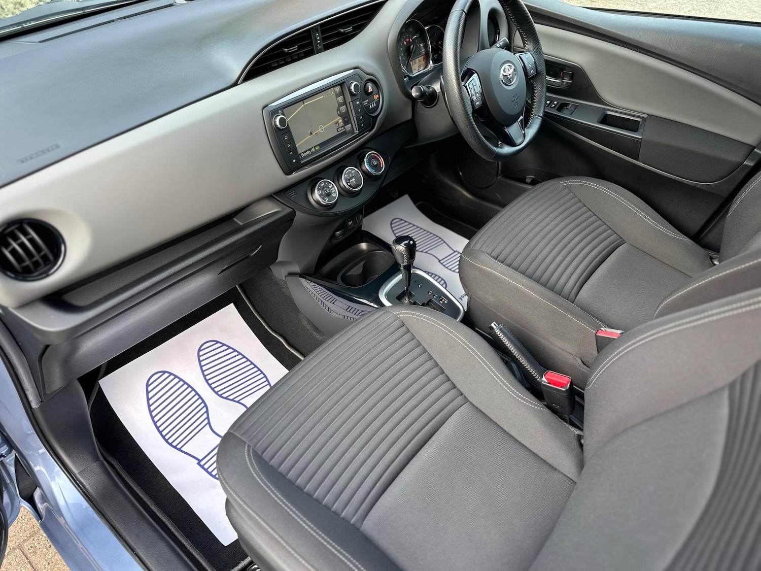 Used Toyota Yaris 2016 for sale - 76121393: Photo 33