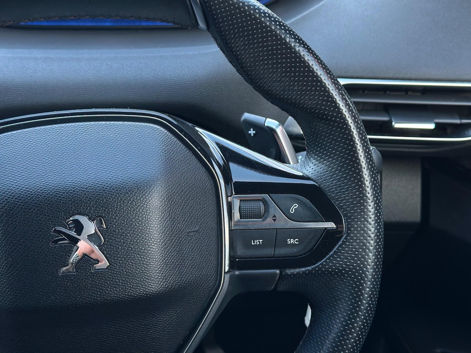 Used Peugeot 3008 2018 for sale - 77229266: Photo 30