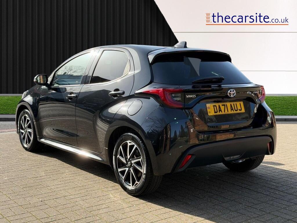 Used Toyota Yaris 2021 for sale - 77784057: Photo 3