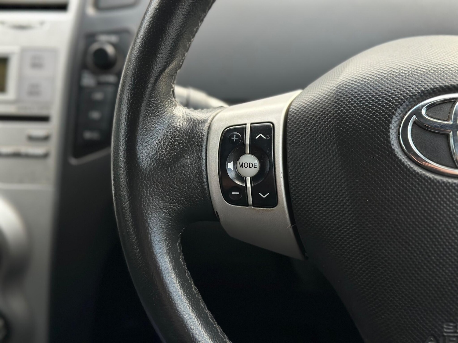 Used Toyota Yaris for sale - 77267656: Photo 14