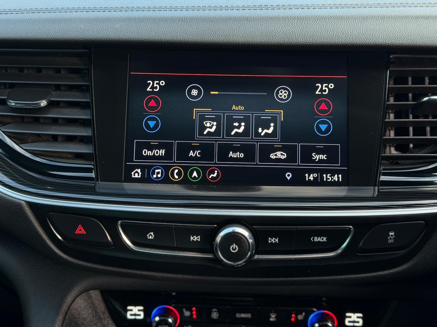 Used Vauxhall Insignia 2018 for sale - 77824102: Photo 26