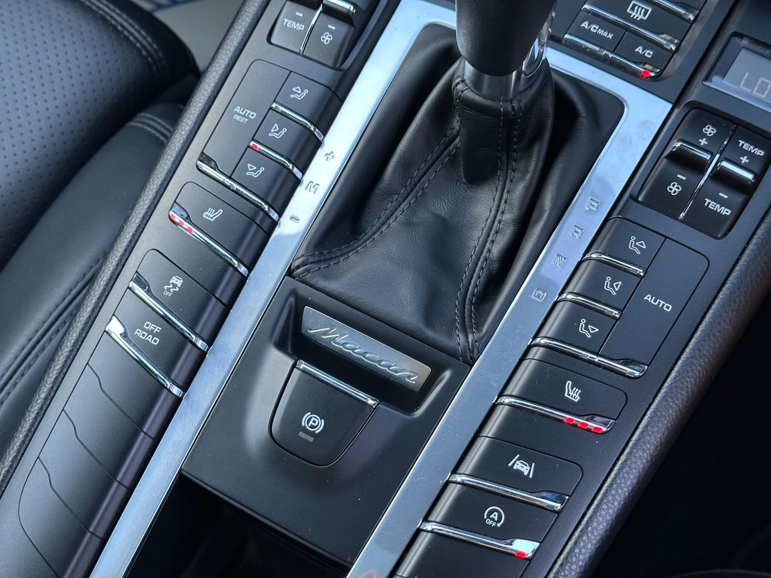 Used Porsche Macan 2019 for sale - 76989005: Photo 15