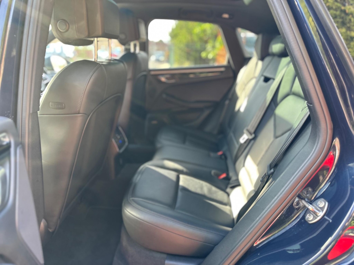 Used Porsche Macan 2019 for sale - 76989005: Photo 24