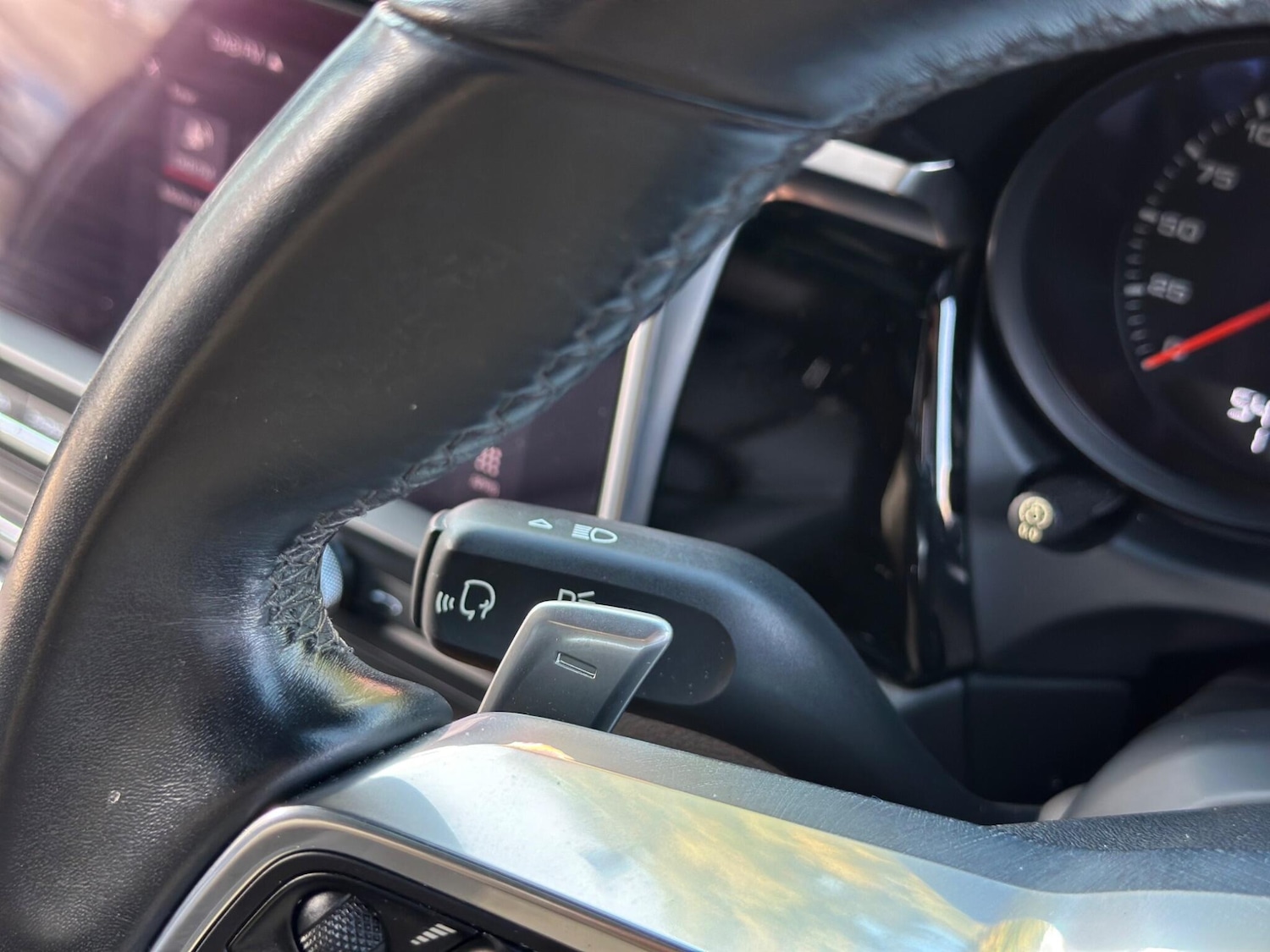 Used Porsche Macan 2019 for sale - 76989005: Photo 40