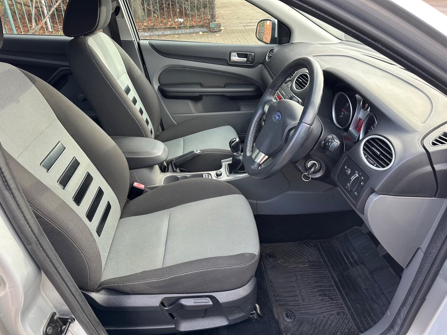 Used Ford Focus 2008 for sale - 76619914: Photo 12