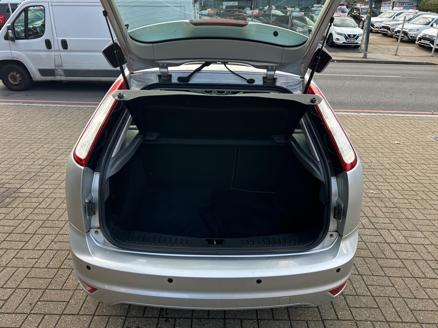 Used Ford Focus 2008 for sale - 76619914: Photo 25