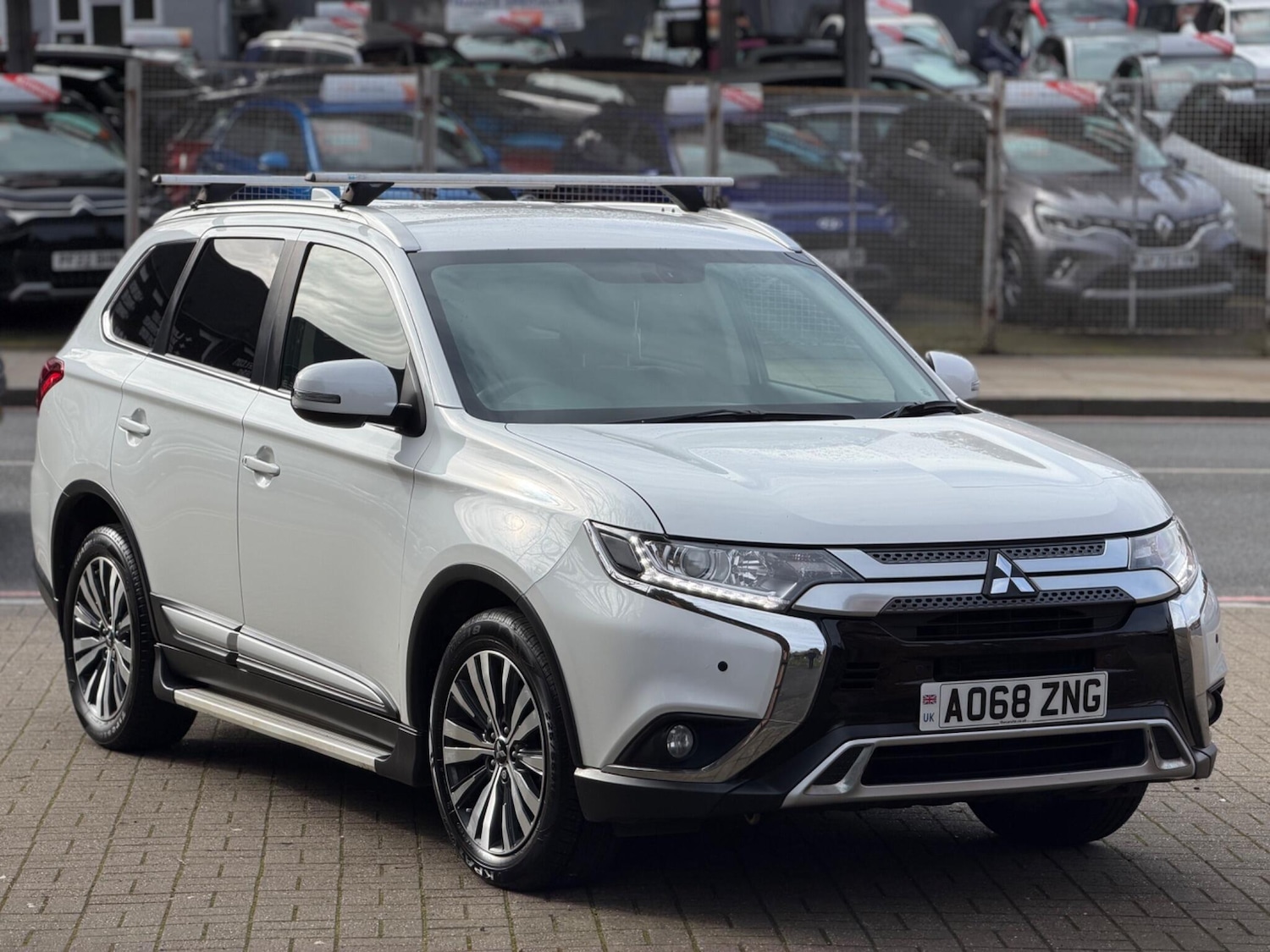 Used Mitsubishi Outlander 2018 for sale - 77646068: Photo 1