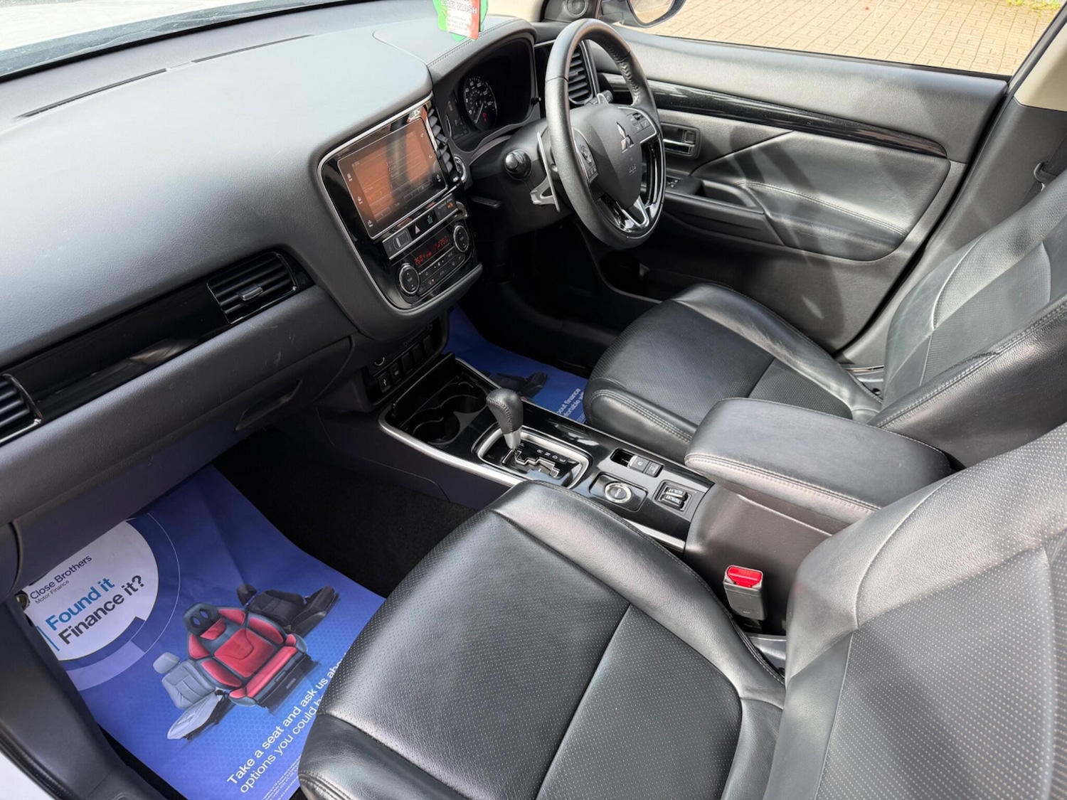 Used Mitsubishi Outlander 2018 for sale - 77646068: Photo 33