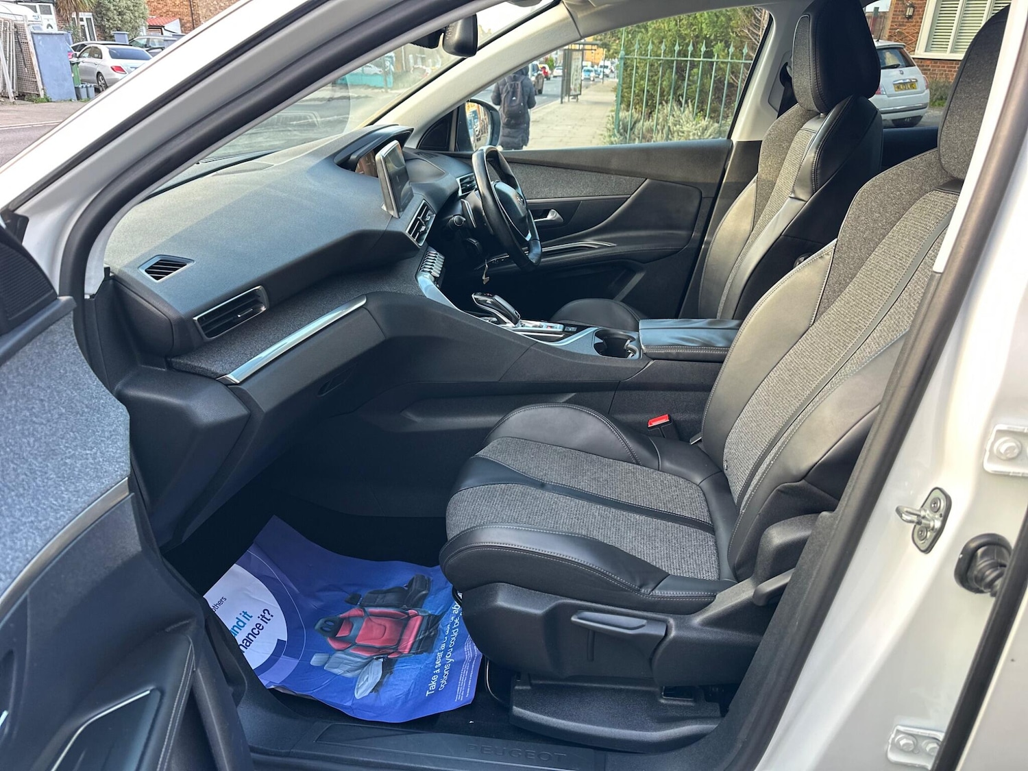 Used Peugeot 3008 2018 for sale - 76887315: Photo 25