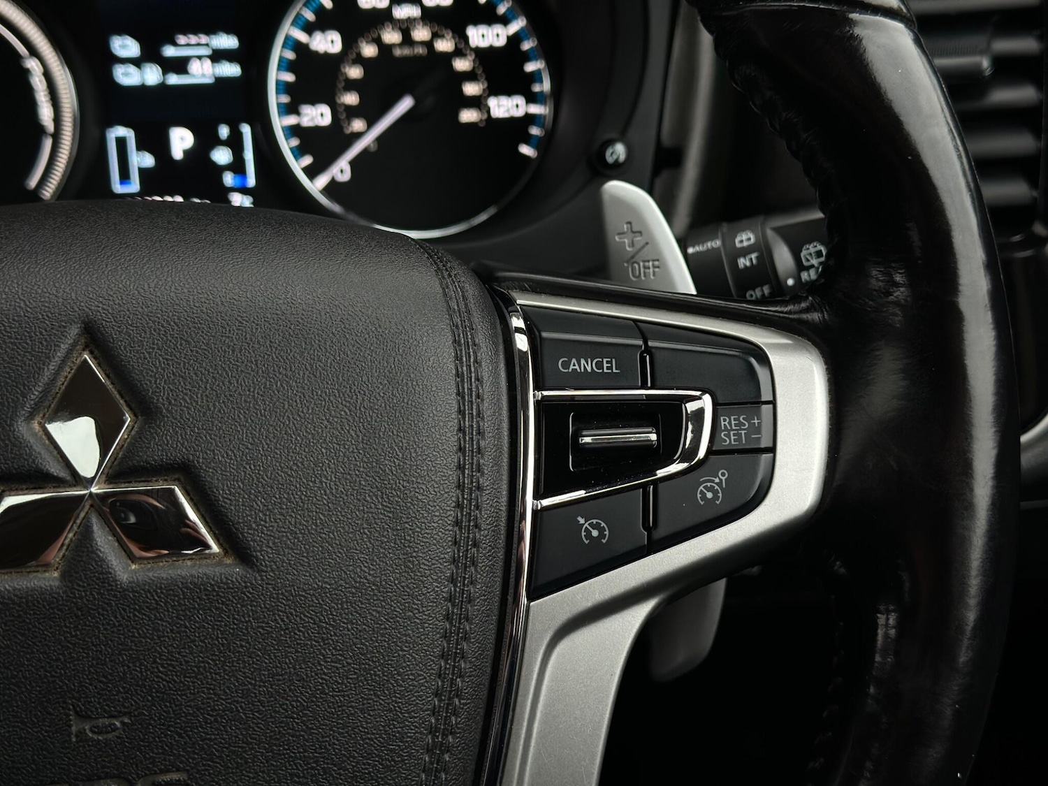 Used Mitsubishi Outlander 2017 for sale - 77040144: Photo 21